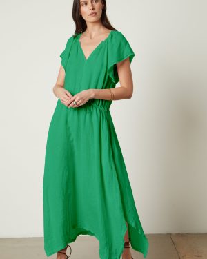 Velvet Tees Debbie Woven Linen Maxi Dress In Green - Size L | Scooped Hemline