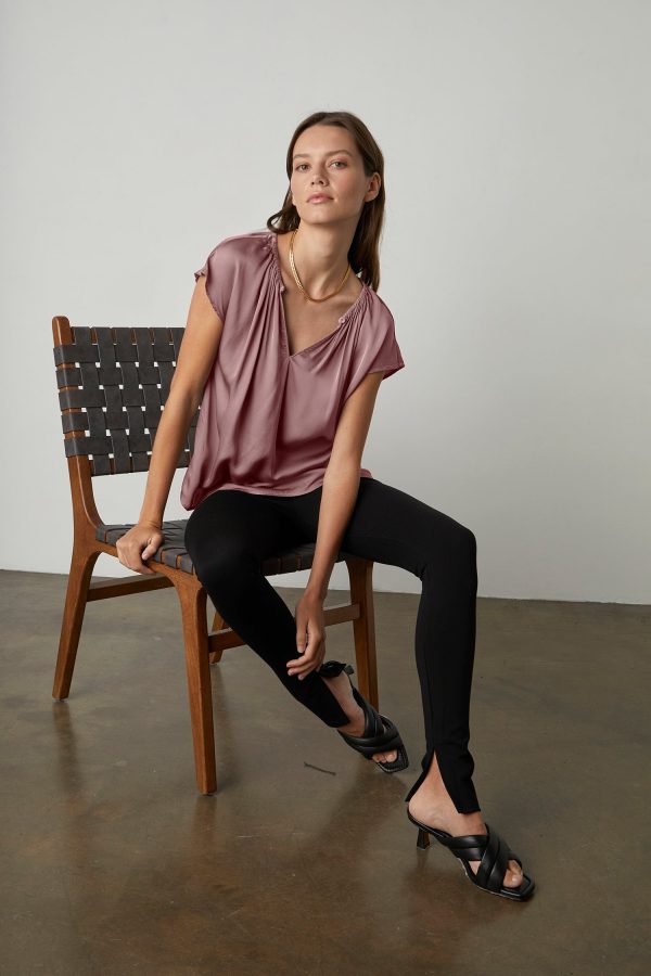 Velvet Tees Odette Cap Sleeve Blouse Rosegold Size XL