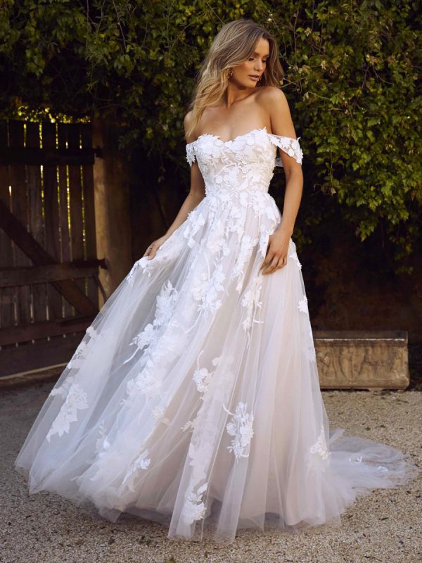 Wedding Dress White Strapless Sleeveless Backless With Train Tulle Long Lace Bridal Gowns