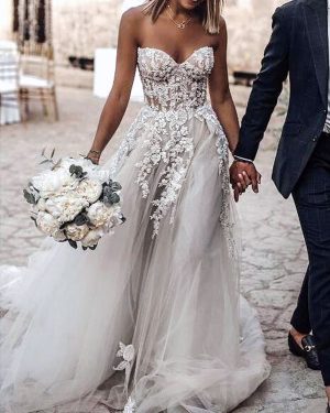 White Wedding Dress With Train Sleeveless Backless Lace Tulle Strapless Natural Waist Long A-Line Bridal Dresses