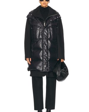 hermes Hermes Puffer Coat in Black - Black. Size 46 (also in ).