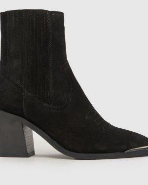 schuh Anand Suede Western Boots in Black