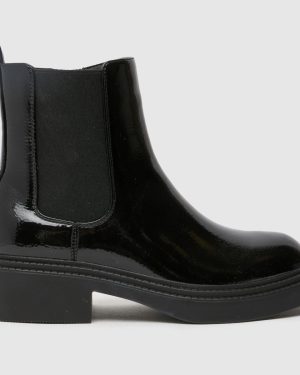 schuh Colleen Chelsea Boots in Black