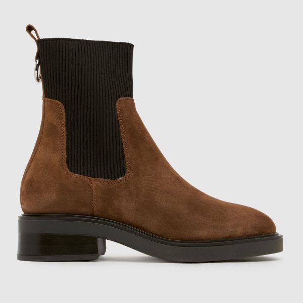 schuh Constance Suede Chelsea Boots in Tan