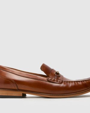 Base London Madison Loafers Shoes in Tan