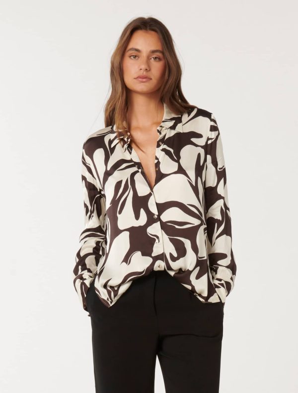 Forever New Women's Lila Longline Printed Satin Shirt in Brown Ari Abstract, Size 8 100% Viscose