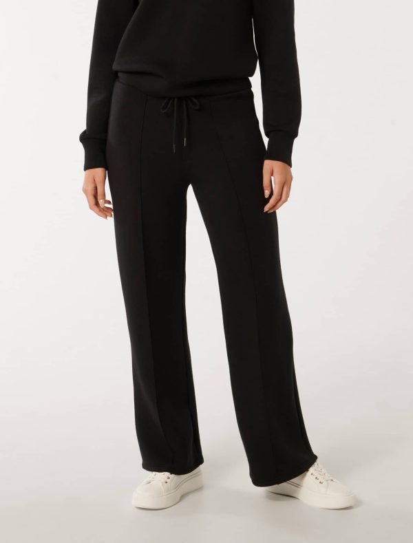 Forever New Women's Tiana Wide-Leg Joggers in Black, Size Small Viscose/Polyamide/Elastane