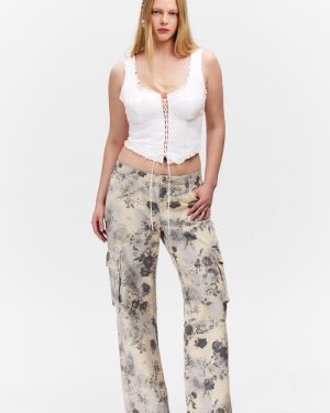 Loose Fit Low Waist Twill Cargo Trousers