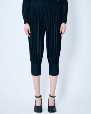 Pleats Please Issey Miyake Cropped Pleated Pants - Woman Pants Black 2