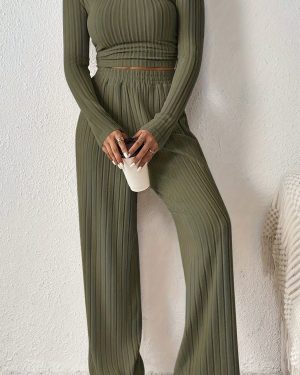 TEMU Directional Long-sleeve Round-neck Cropped Top With Wide-leg Pants Set.