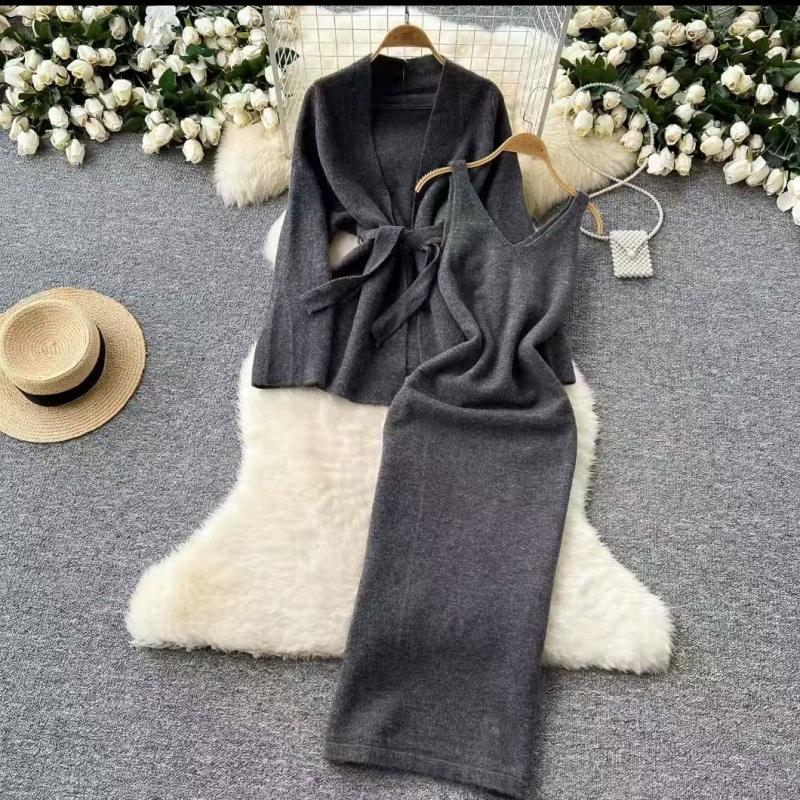 Cable Knit V-Neck Dresses for Textured Appeal