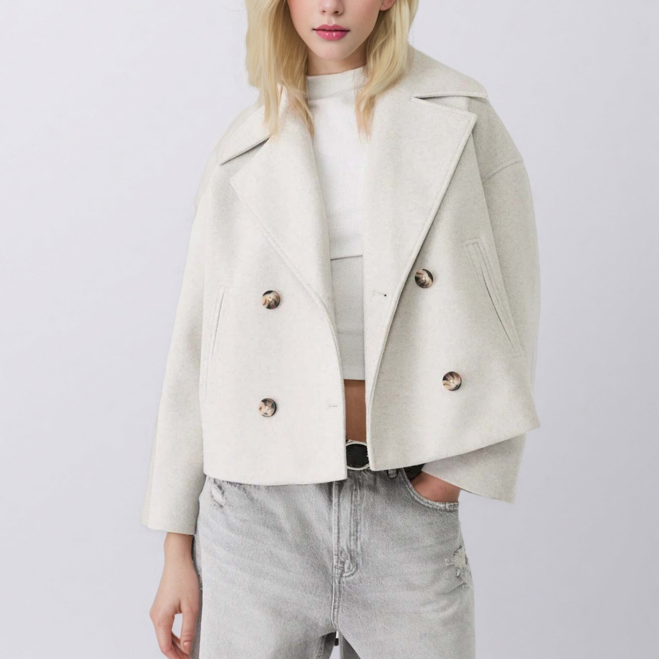 Cropped Blazers in Tailored Wool for Clean Lines