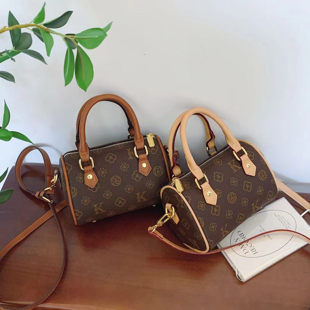 Structured Leather Shoulder Bags with Defined Shape