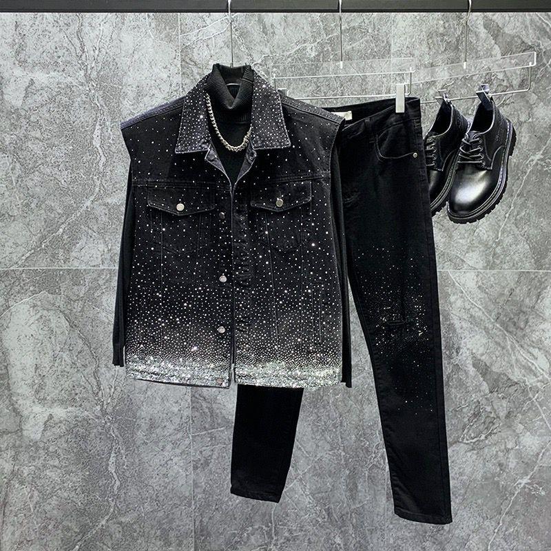 Denim Jackets in Black