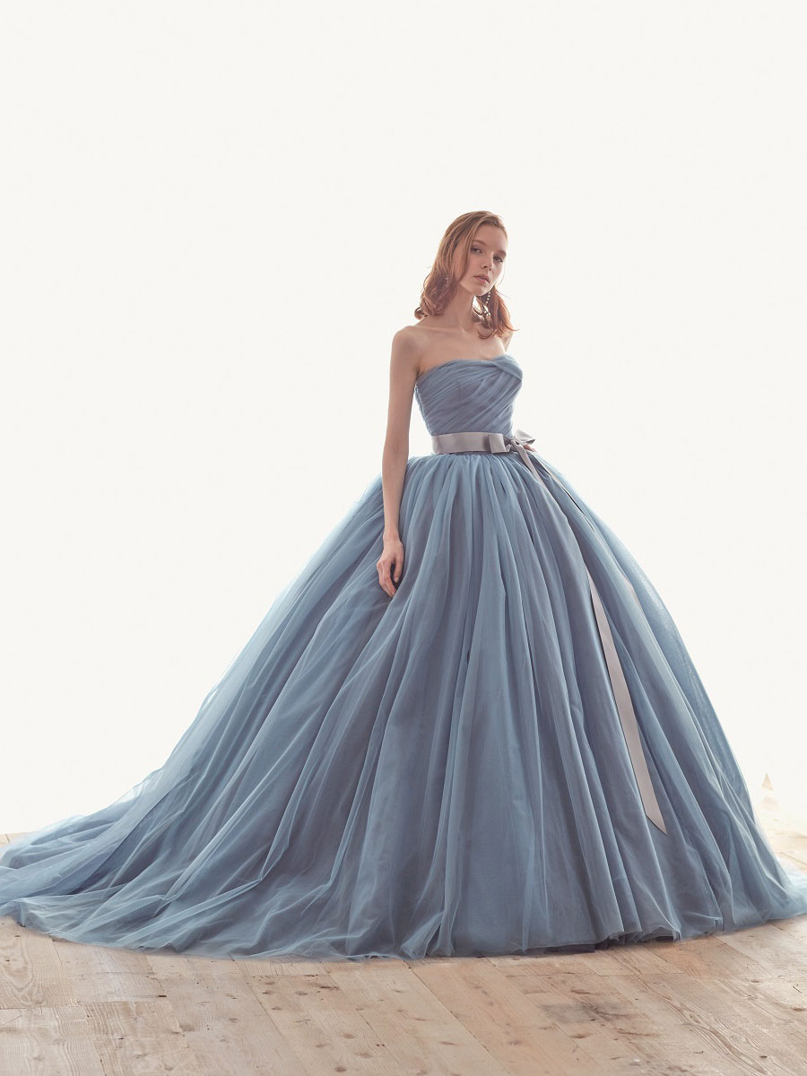 Blue Wedding Dress With Train Strapless Sleeveless Lace Up Natural Waist Long Tulle Polyester Bridal Gowns