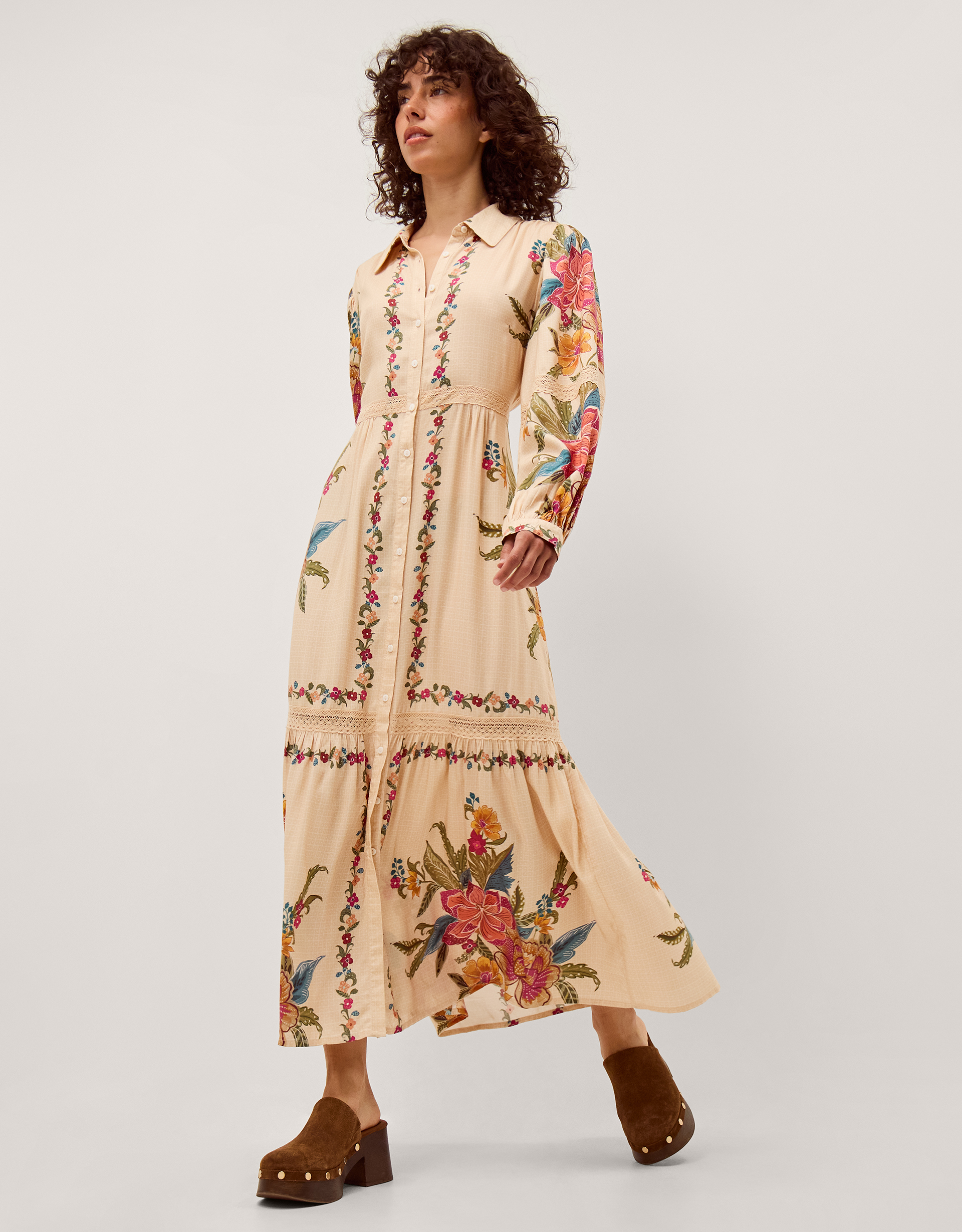 Rosaleigh Long Sleeve Floral Maxi Dress Cream