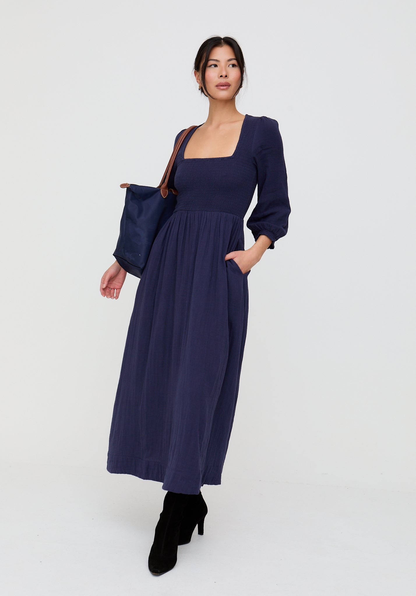 Pippa Shirred Bodice Midi Dress In Navy