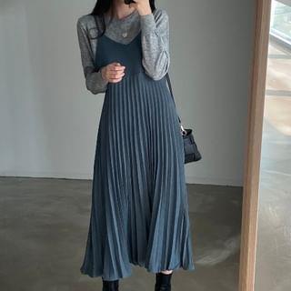 Spaghetti Strap V-Neck Plain Pleated Midi A-Line Dress Blue