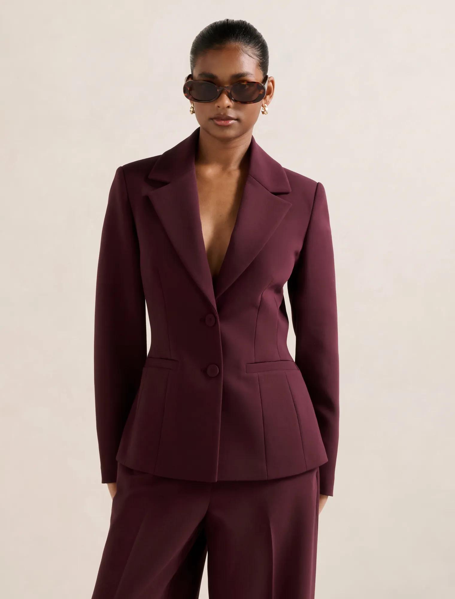 Forever New Women's Lee Petite Nipped Waist Blazer Jacket in Cherry Lacquer Suit, Size Recycled PolyesterRayon