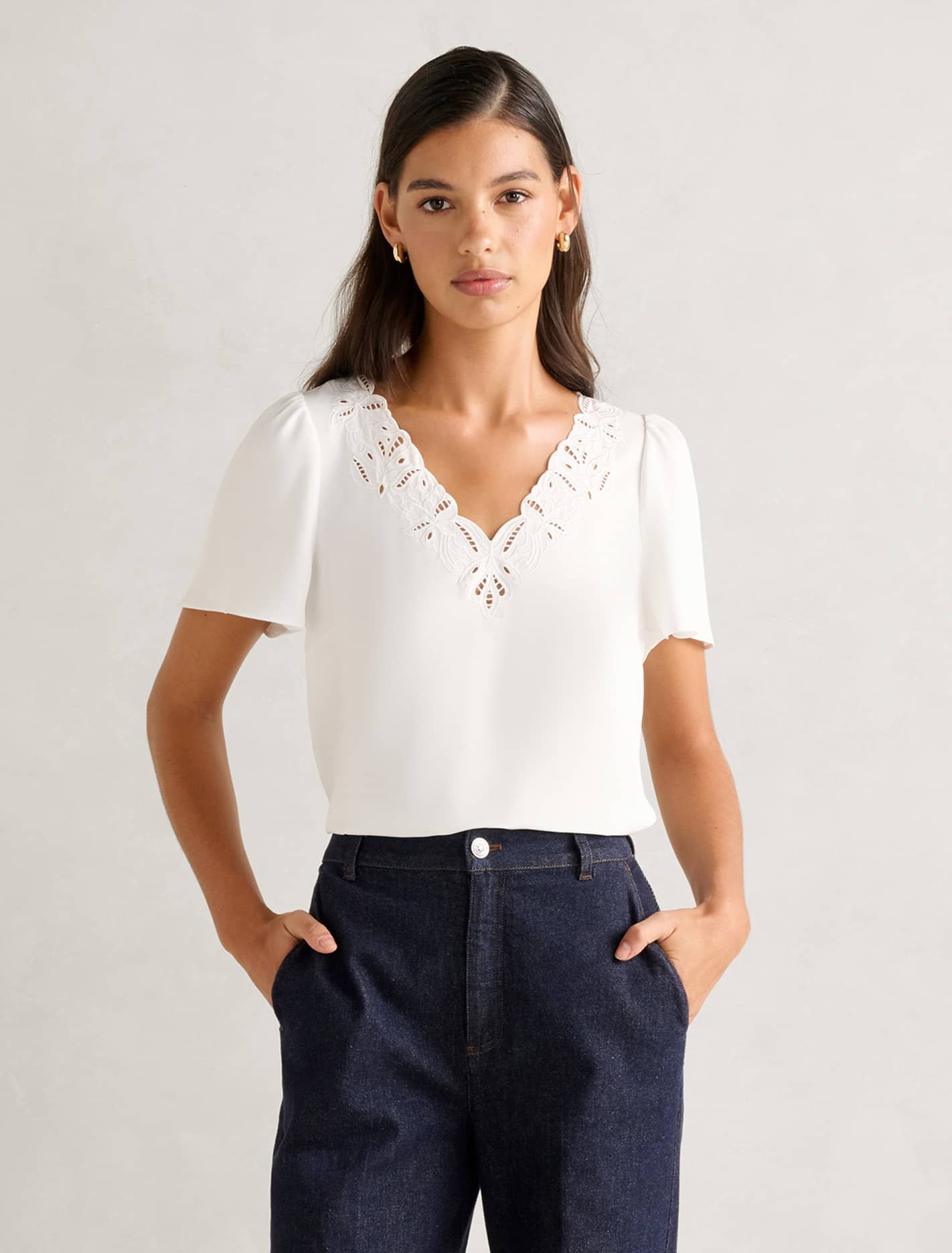 Forever New Women's Luna Embroidery Detail Blouse in Porcelain, Size PolyesterViscose