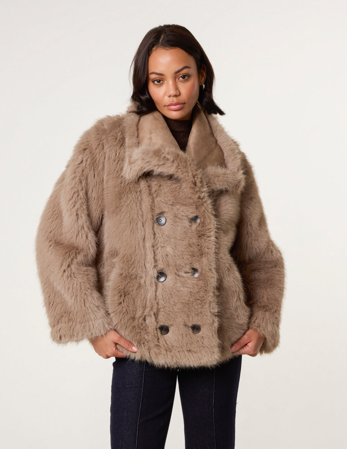 Reversible Short Faux Fur Coat - L CAMEL