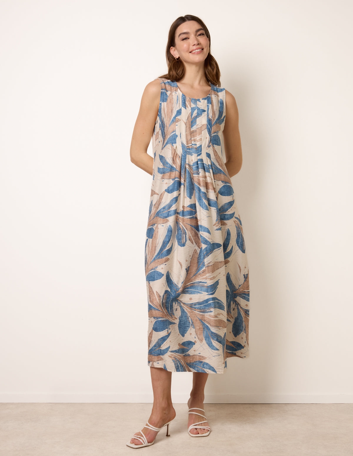Dress With Tropical Leaf Print - ONE BLUE