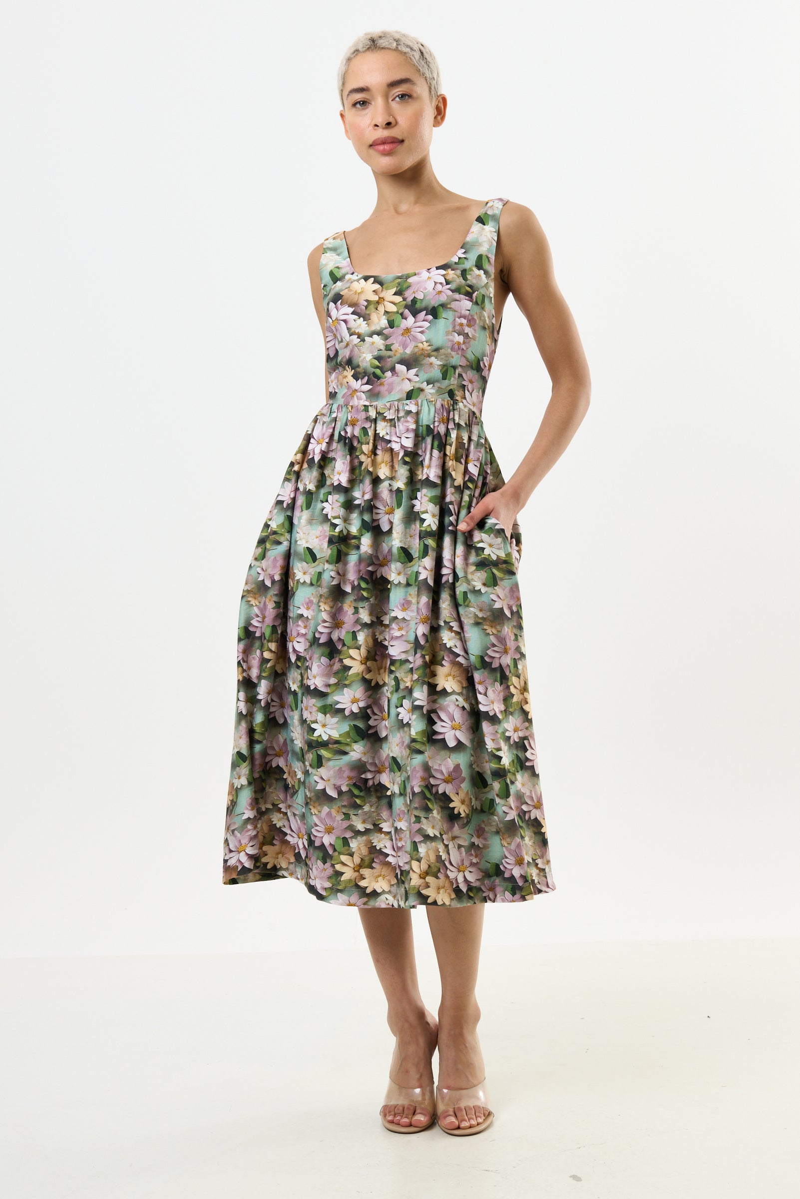 Sherazade D Daisy Print Square Neck Midi Dress - Green