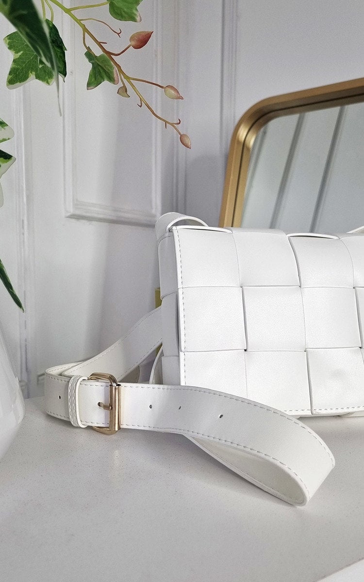 Faux Leather Woven Handbag - White SZE