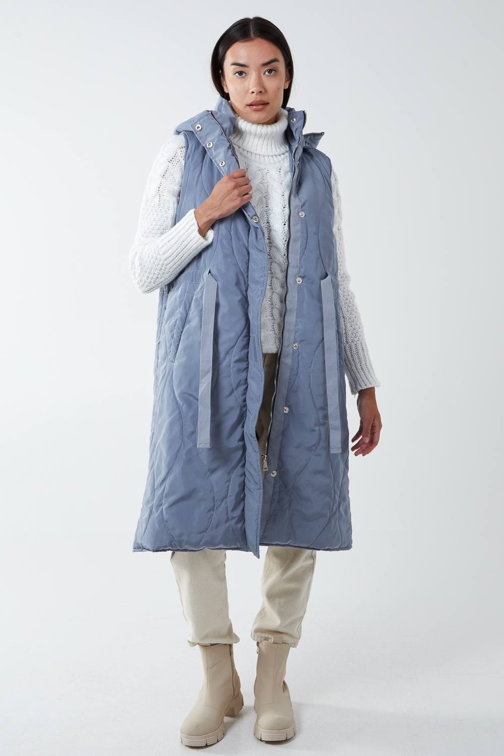 Blue Vanilla Onion Quilted Gilet In Dark Grey