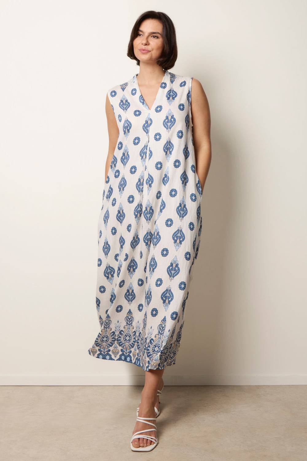 Blue Vanilla Navy Floral Print A Line Dress In Off White