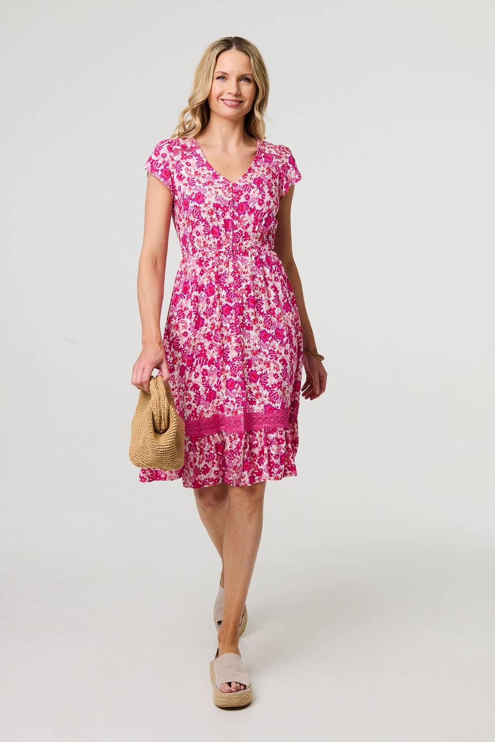 Izabel London Floral Cap Sleeve Lace Trim Short Dress In Pink