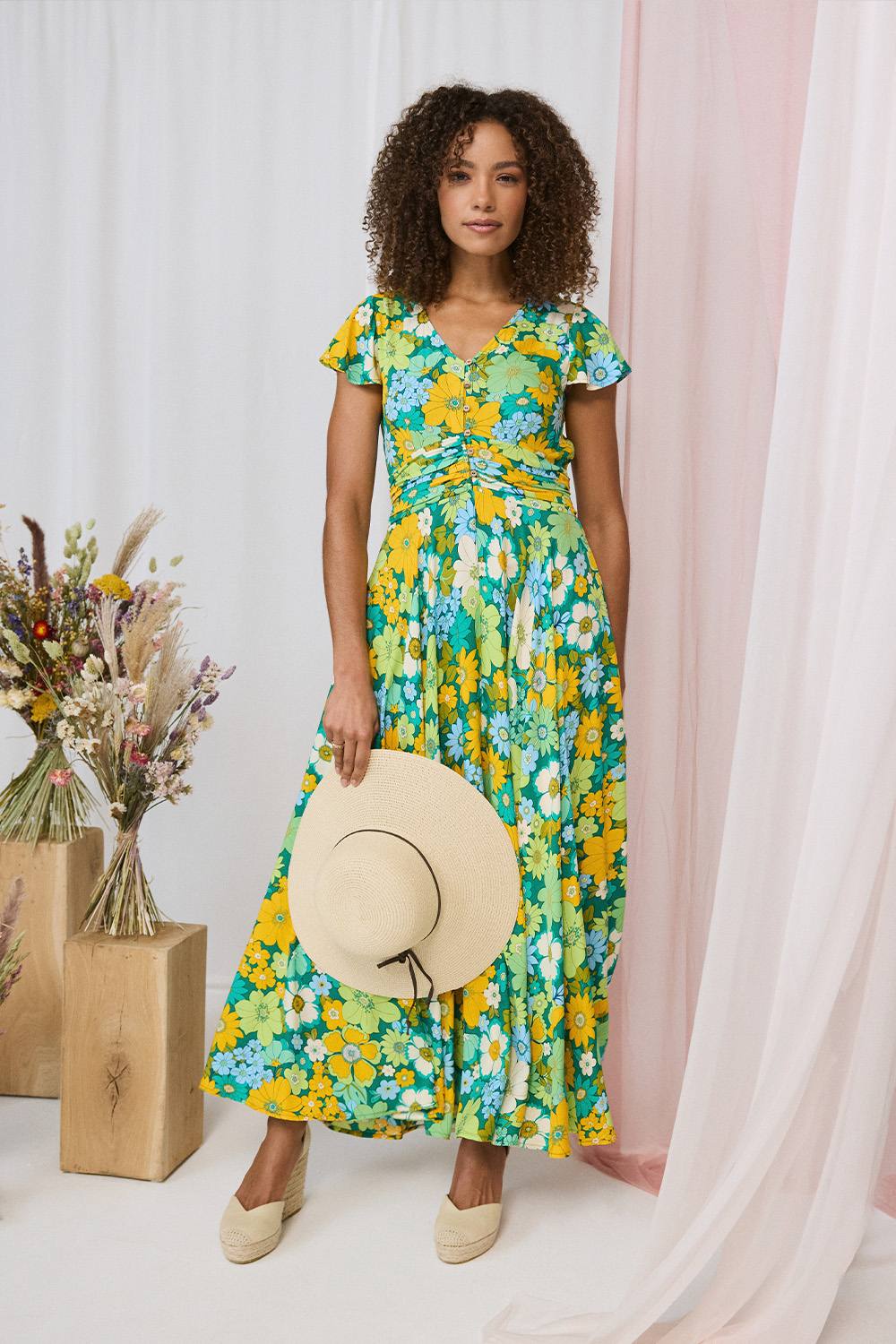 Izabel London Floral Ruched Cap Sleeve Maxi Dress In Green