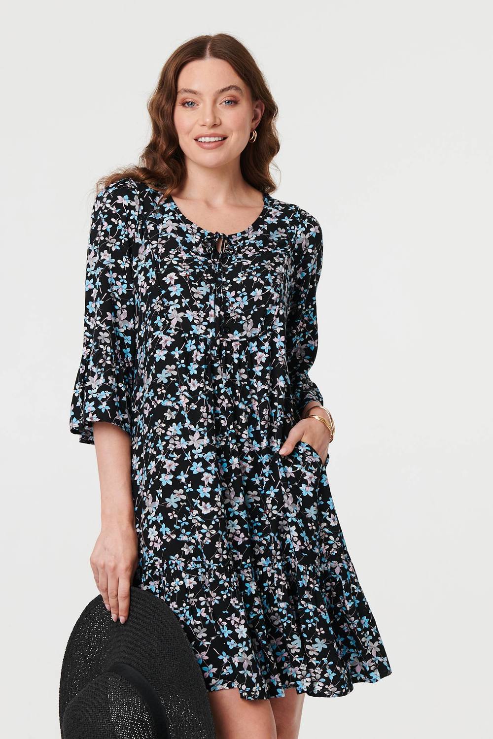 Izabel London Ditsy Floral Flare Sleeve Short Dress In Black
