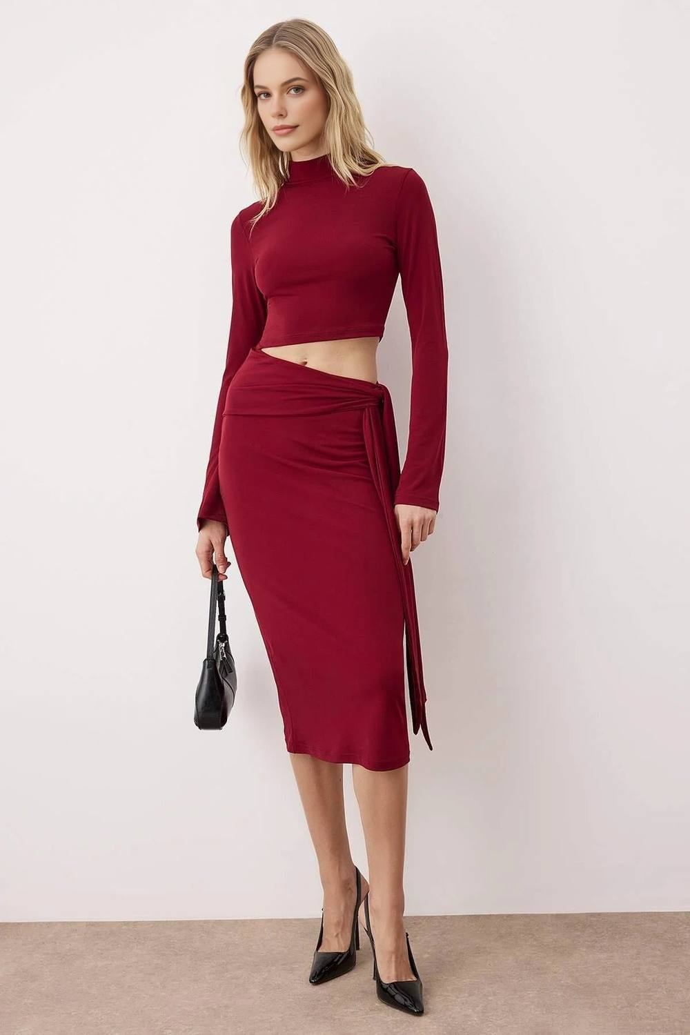 Wovcor High Neck Long Sleeve Cut Out Detail Midi Knit Dress In Burgundy