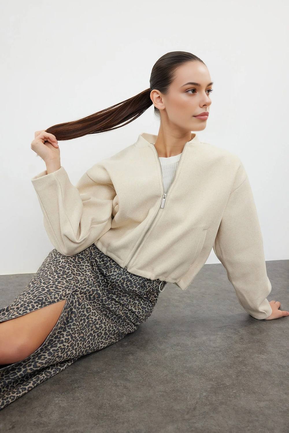Wovcor Plain Zip Through Funnel Neck Casual Bomber Jacket In Ecru