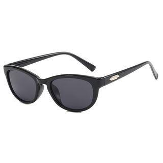 Vintage Sunglasses Black Frame - Lens - Dark Gray