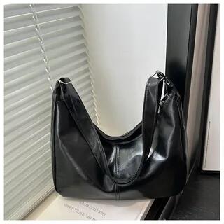 Plain Faux Leather Crossbody Bag Without Charm - Black
