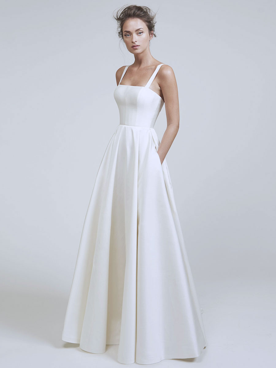 Vintage Wedding Dresses Square Neck Sleeveless Natural Waist Satin Fabric Court Train Sash Bridal Dress