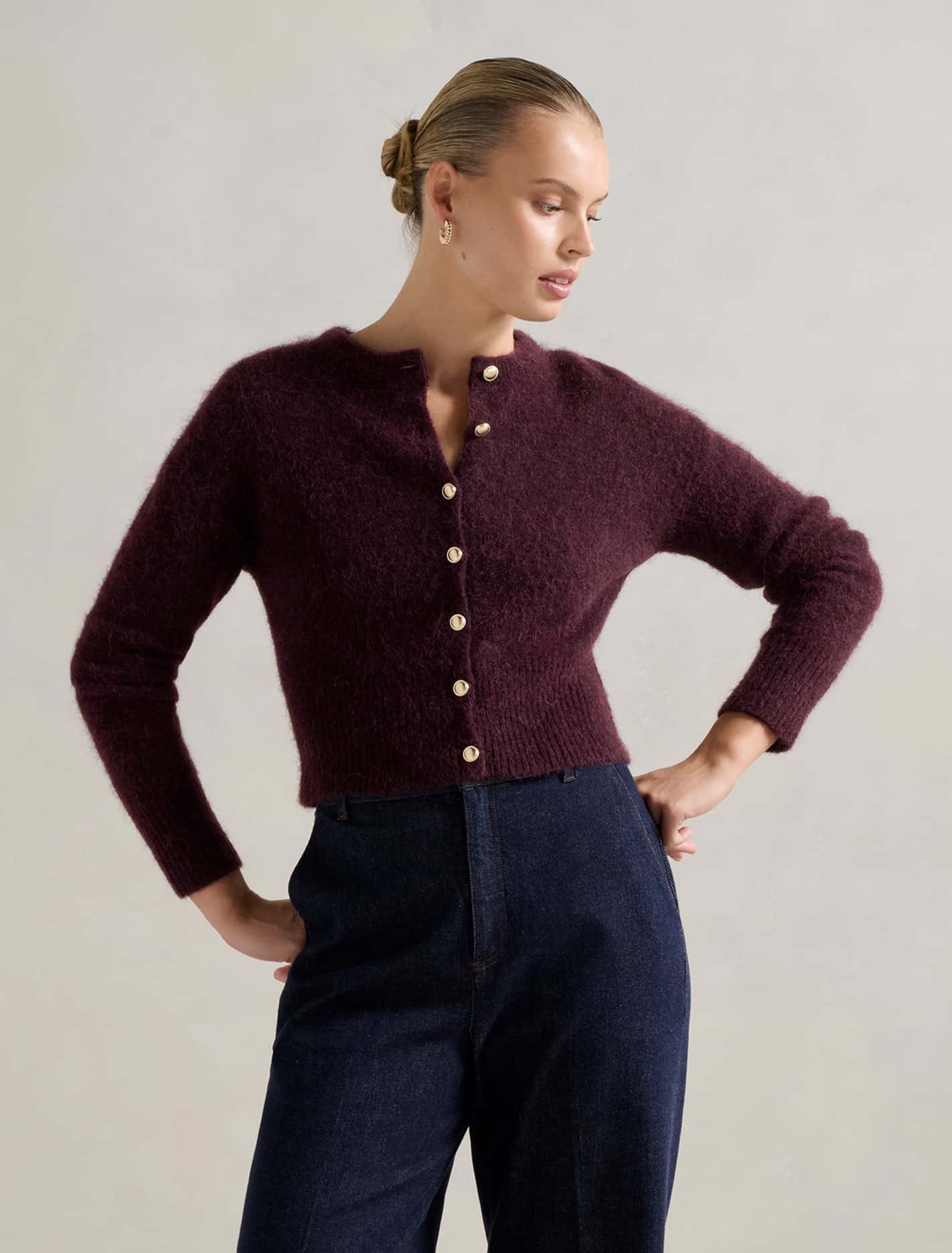 Forever New Women's Tilly Crew Neck Cardigan Sweater in Elderberry, Size Medium AlpacaPolyamideWool