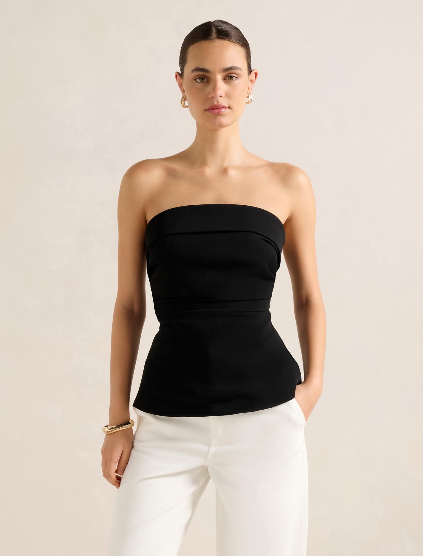 Forever New Women's Bronte Tucked Bandeau Top in Black, Size % Polyester Cotton Stretch Sateen