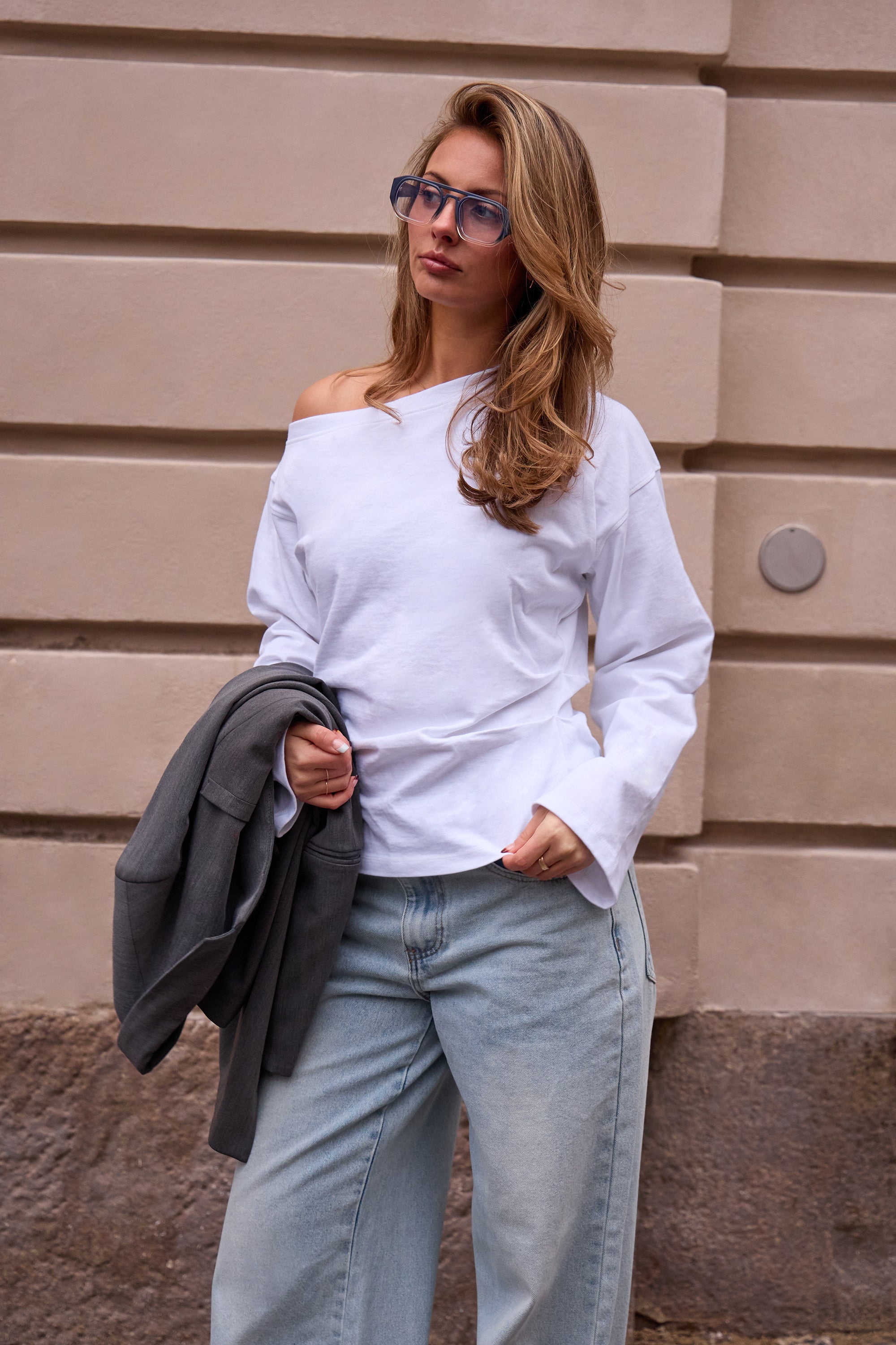 Kaiia Ced Waist Off the Shoulder Top White