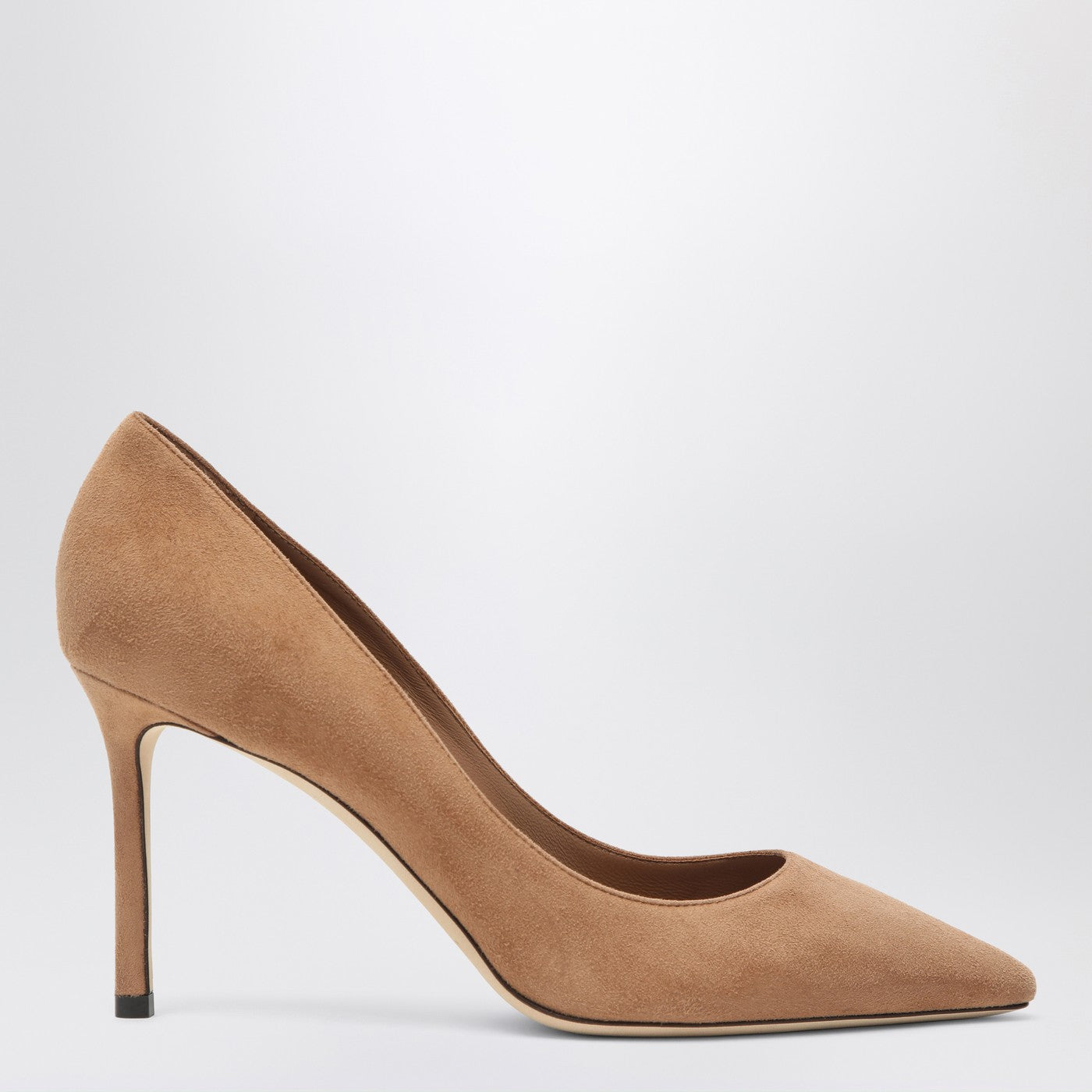 Romy pumps in toffee colour suede
