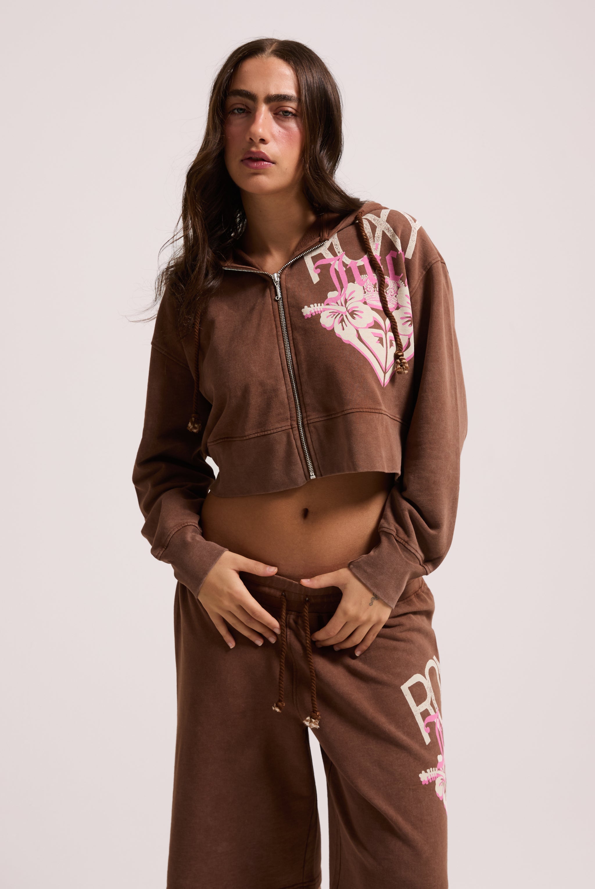 TIRAMISU ROXY x JUICY COUTURE BOXY HOODIE - L Brown