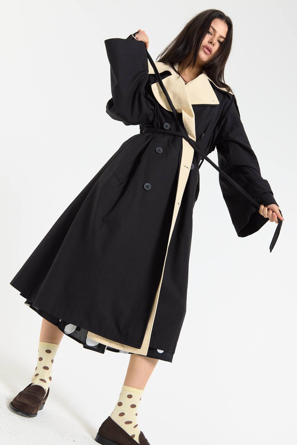 House Of Holland Contrast Collar Trench Coat In Black