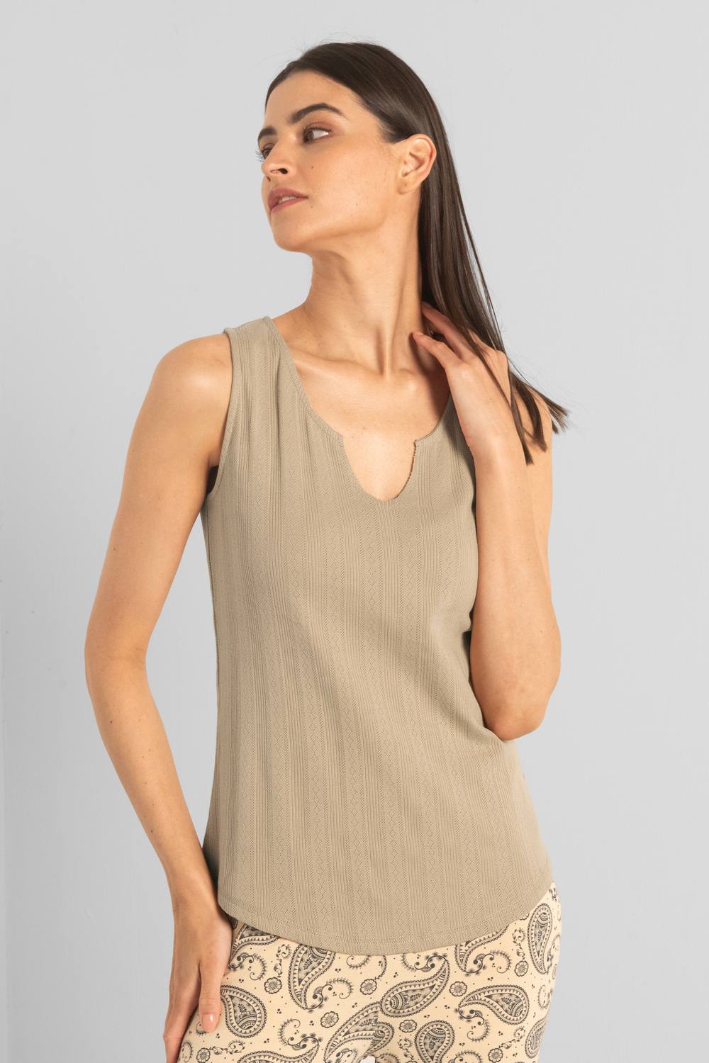 Enorsia Textured Sleeveless V-Neck Tank Top In Khaki