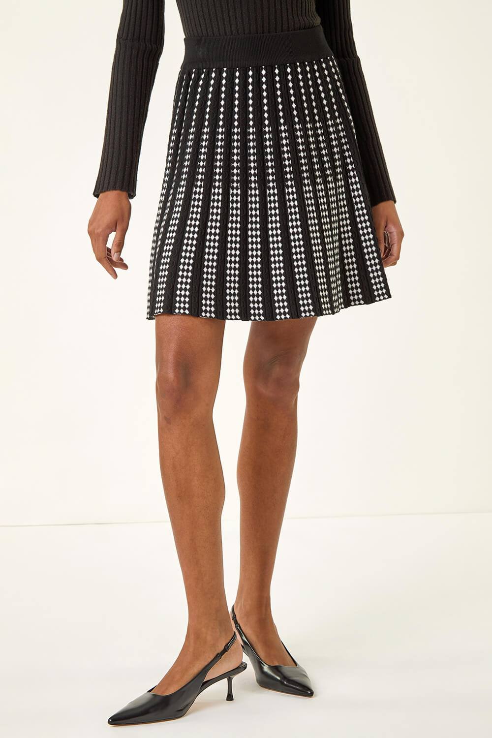 Roman Geometric Knit Mini Skater Skirt In Black