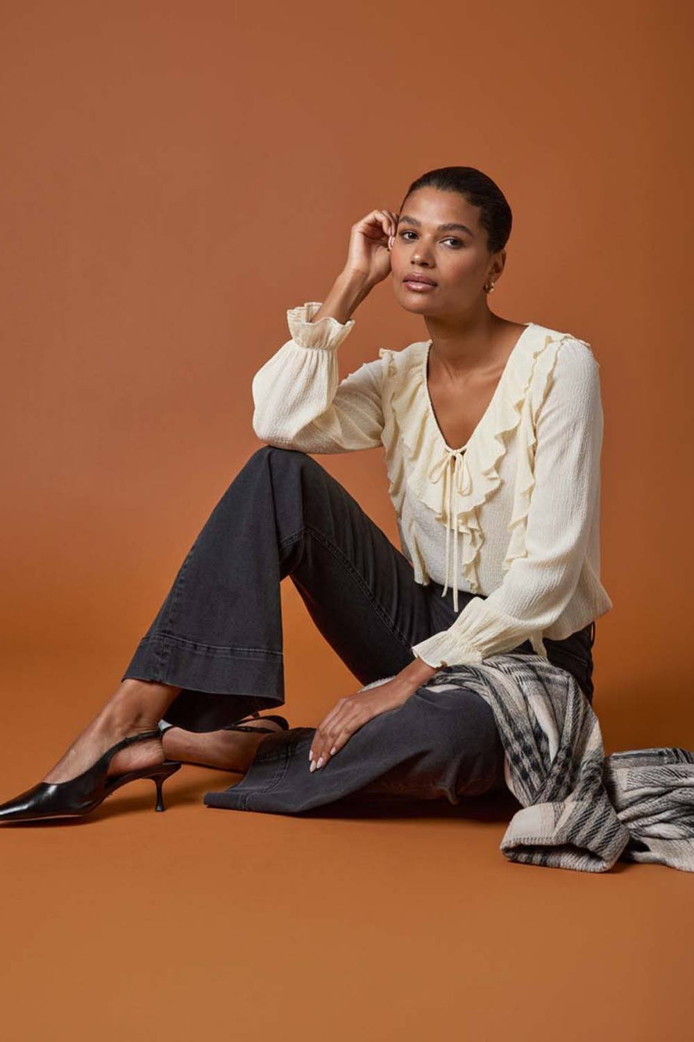Roman Lace Ruffle Front Top In Ivory