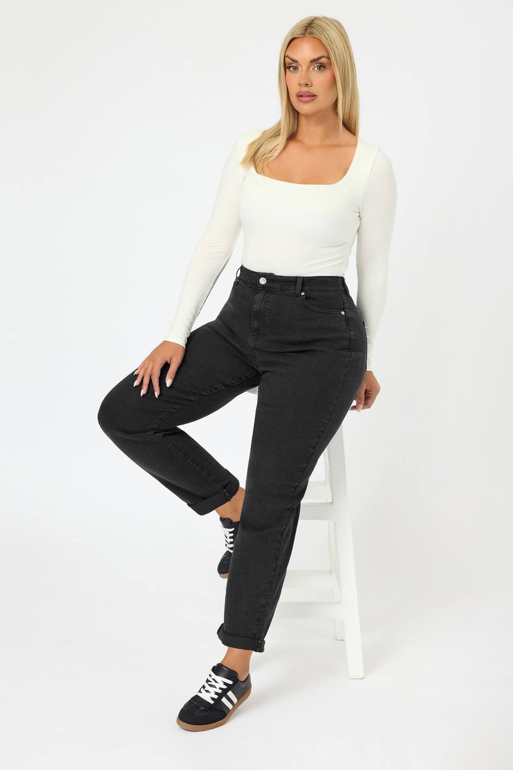 Yours Wash Denim Boyfriend Jeans In Black