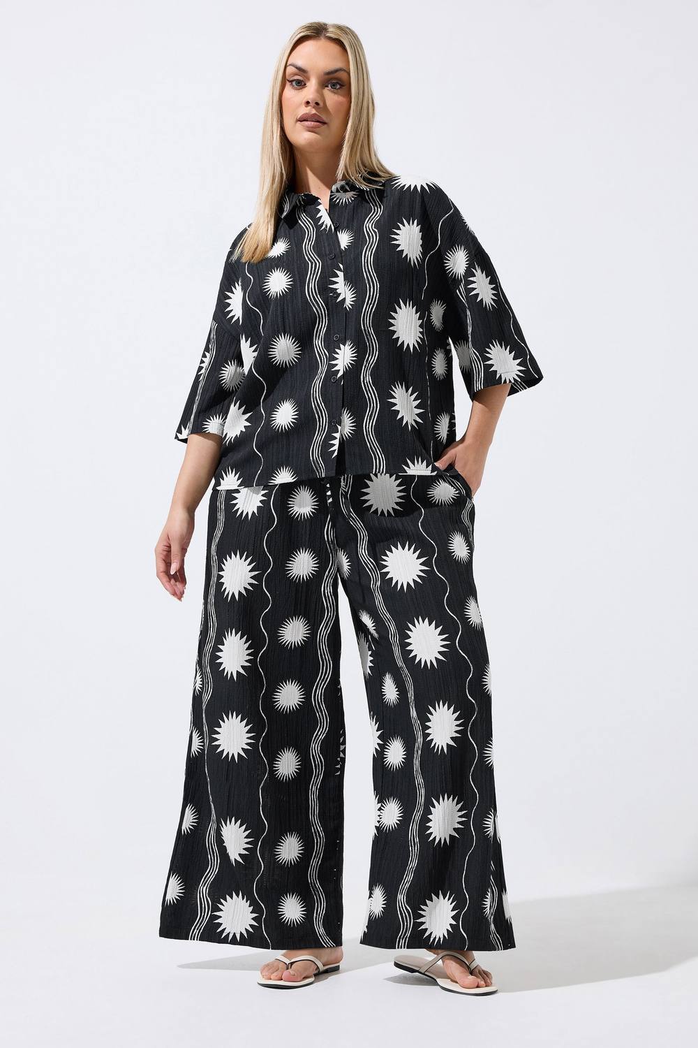 Yours Sun Crinkle Wide Leg Trousers In Black