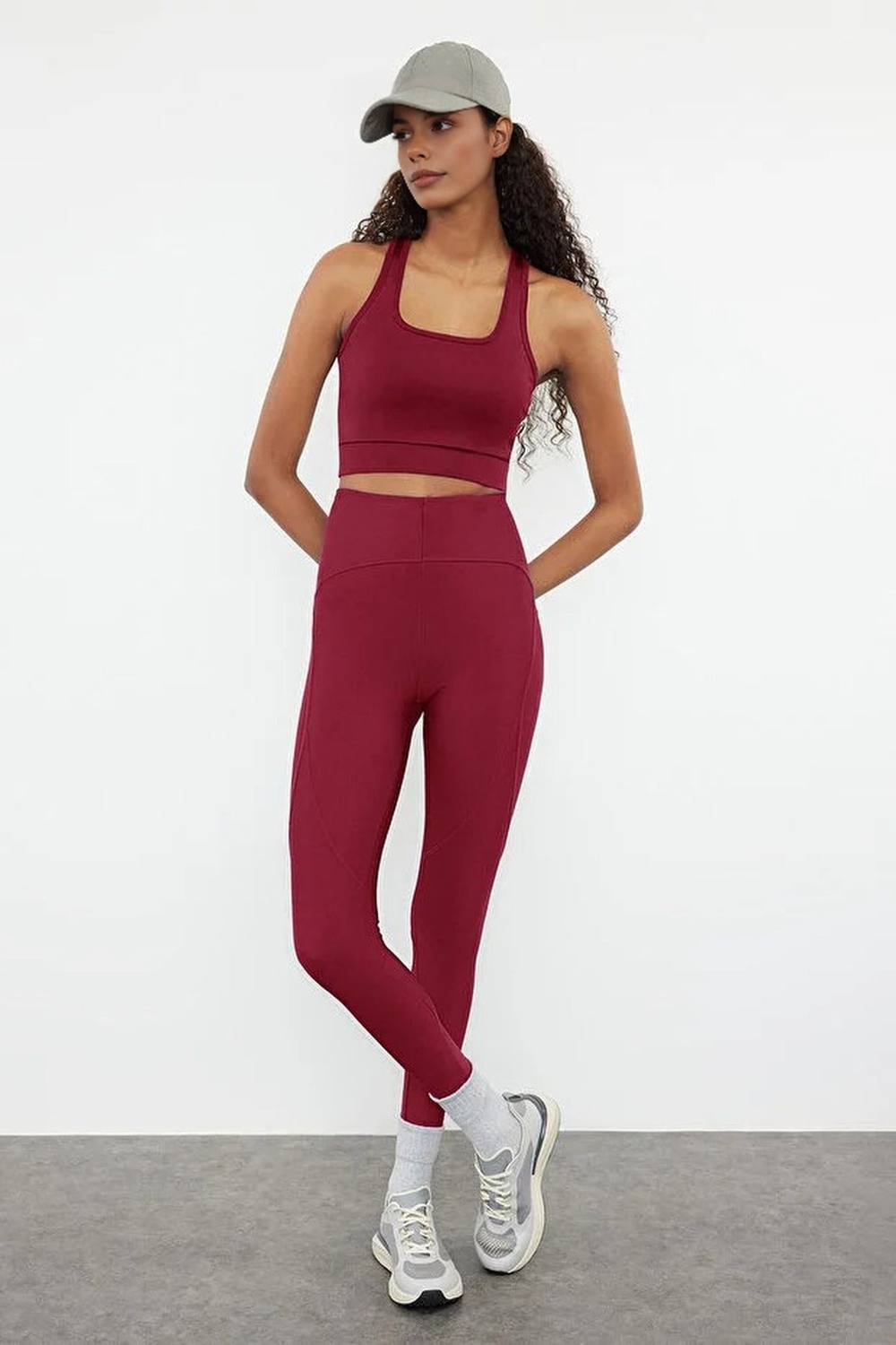 Wovcor Padded Square Neck Wide Strap Longline Sports Bra In Wine